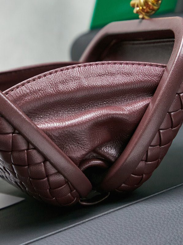 Сумка клатч Intrecciato Knot 20 см фото 3