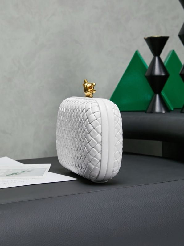 Сумка клатч Intrecciato Knot 20 см фото 3