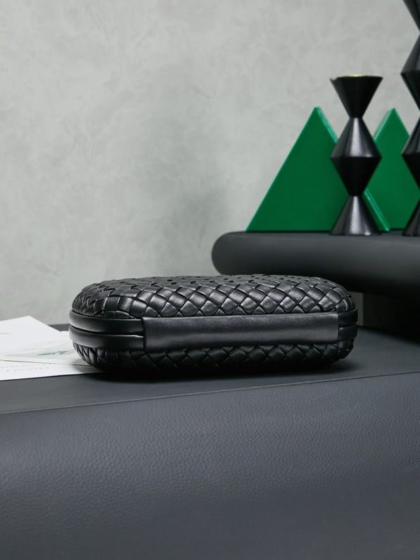 Сумка клатч Intrecciato Knot 20 см фото 4