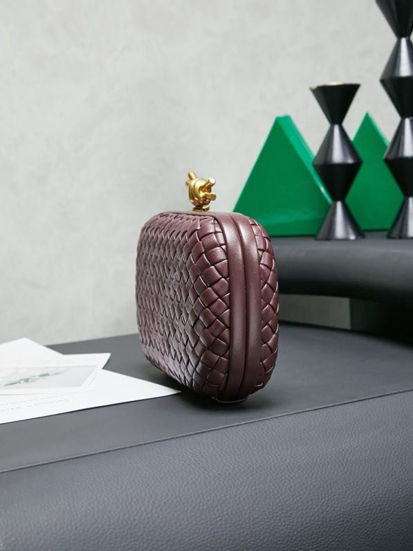 Сумка клатч Intrecciato Knot 20 см фото 5