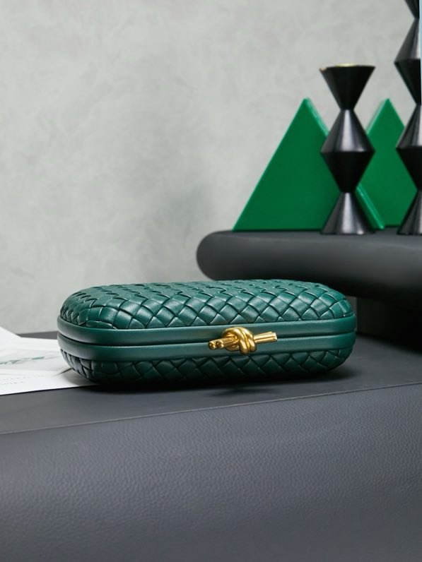 Сумка клатч Intrecciato Knot 20 см фото 5