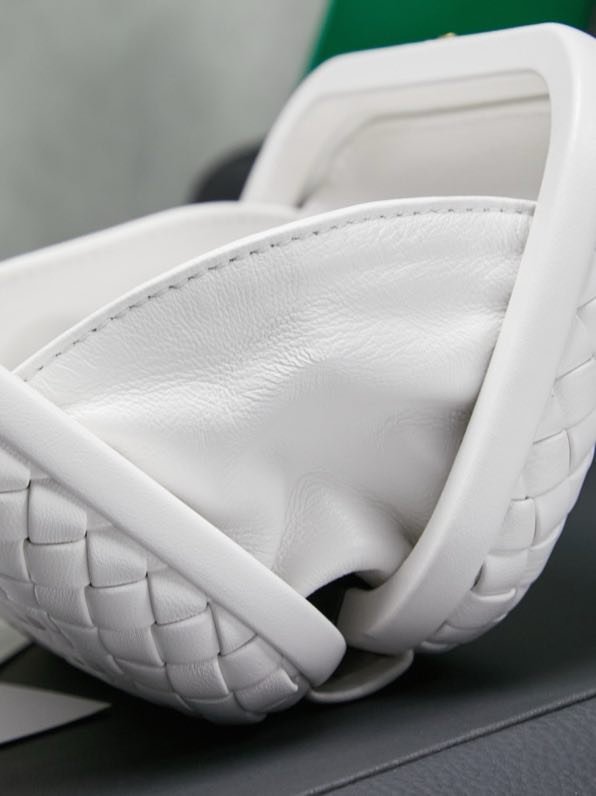 Сумка клатч Intrecciato Knot 20 см фото 5