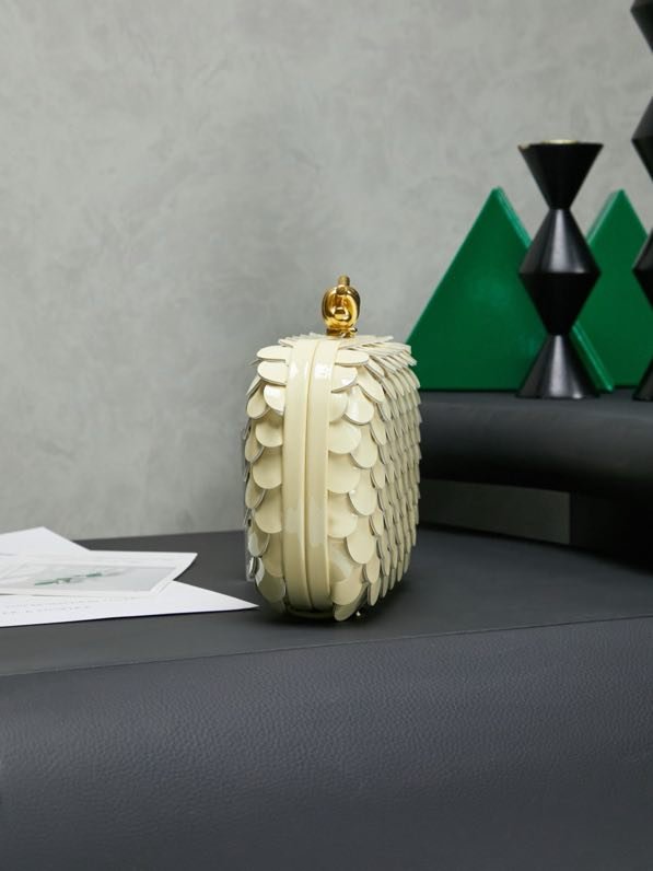 A bag clutch Intrecciato Knot 20 cm фото 6