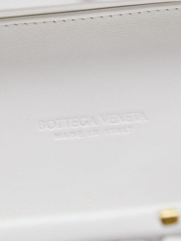 Сумка клатч Intrecciato Knot 20 см фото 6