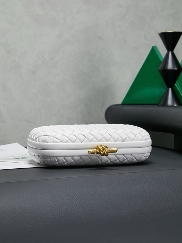 Сумка клатч Intrecciato Knot 20 см фото 7