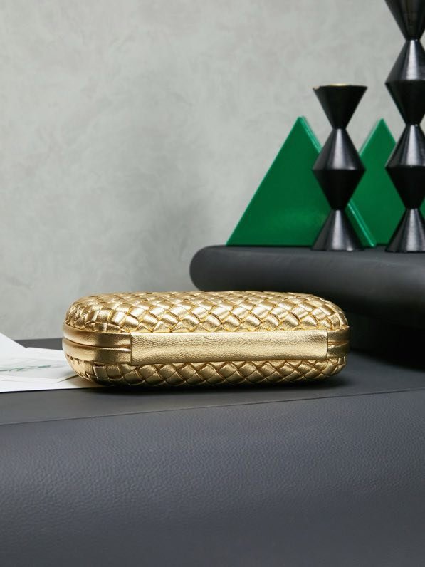 Сумка клатч Intrecciato Knot 20 см фото 8