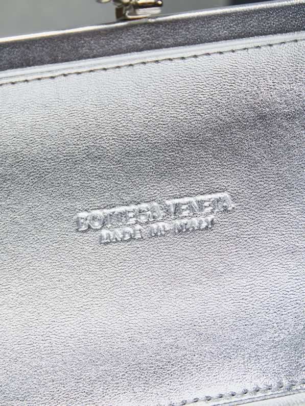 Сумка клатч Intrecciato Knot 20 см фото 8