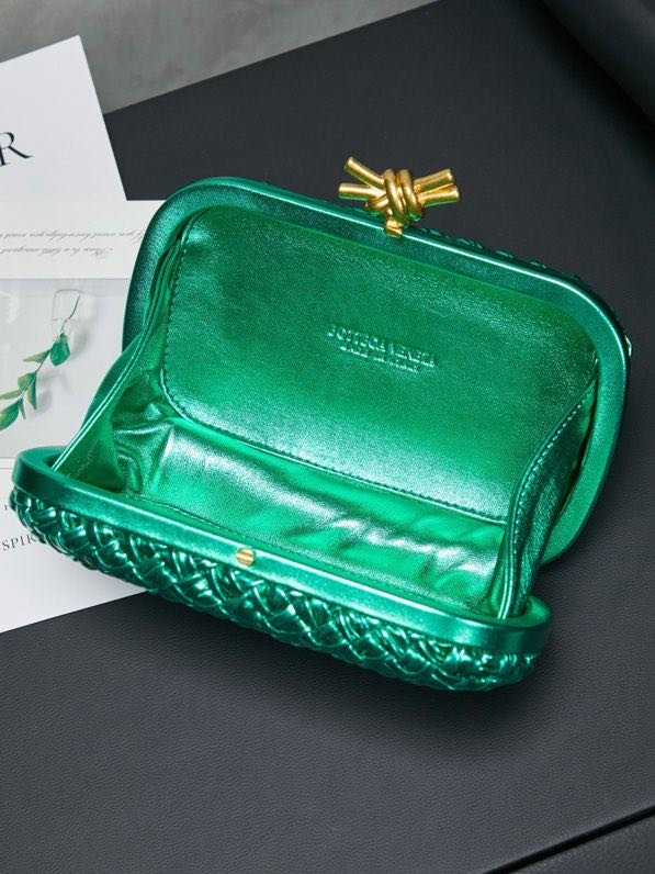 Сумка клатч Intrecciato Knot 20 см фото 9