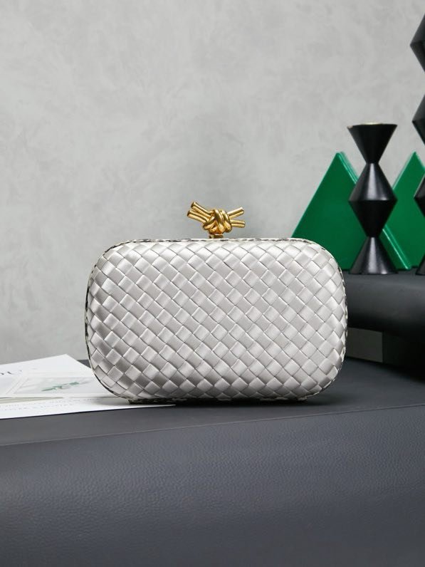 Сумка клатч Knot 20 см (отделка из змеиной кожи)