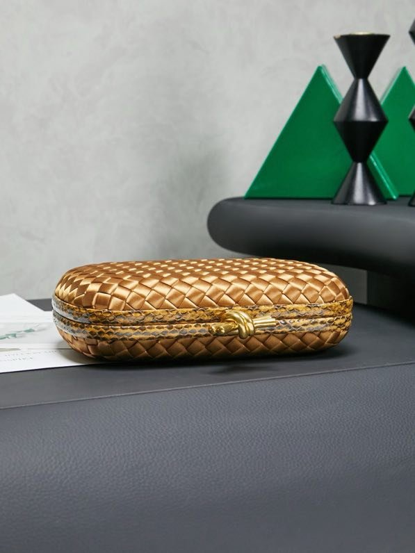 Сумка клатч Knot 20 см (отделка из змеиной кожи) фото 2