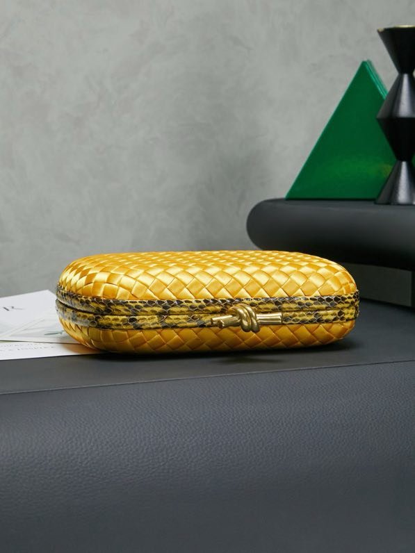 Сумка клатч Knot 20 см (отделка из змеиной кожи) фото 2