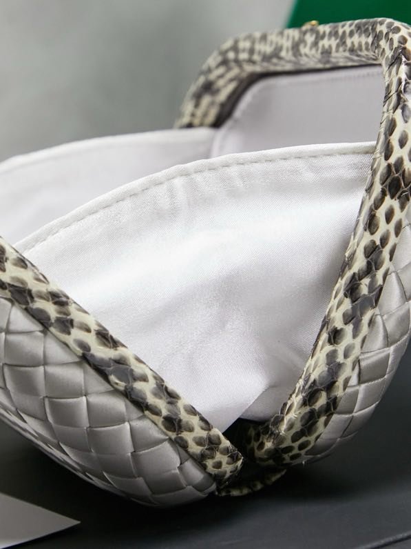 Сумка клатч Knot 20 см (отделка из змеиной кожи) фото 4