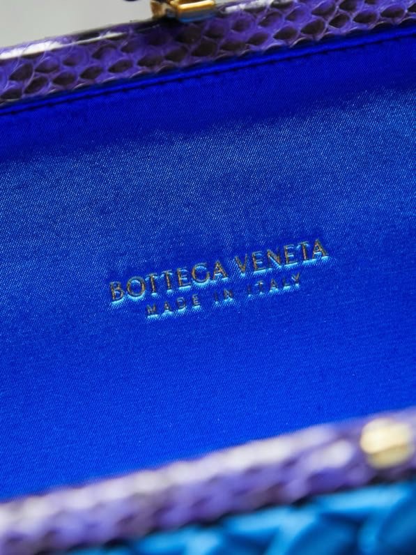 Сумка клатч Knot 20 см (отделка из змеиной кожи) фото 5