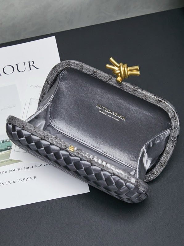 Сумка клатч Knot 20 см (отделка из змеиной кожи) фото 5