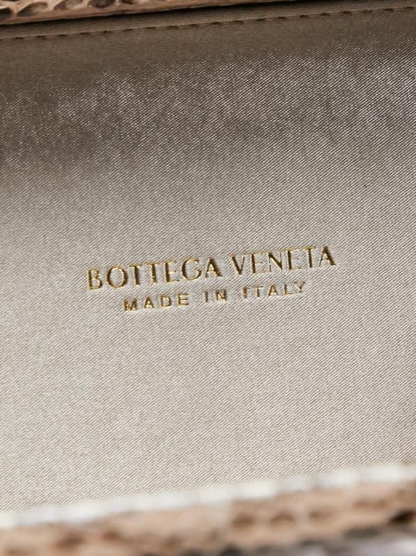 Сумка клатч Knot 20 см (отделка из змеиной кожи) фото 6