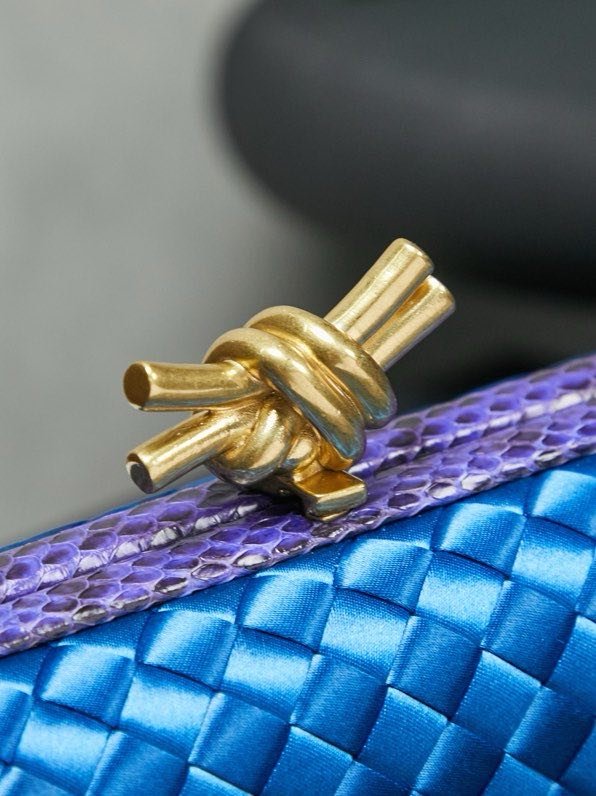 Сумка клатч Knot 20 см (отделка из змеиной кожи) фото 6