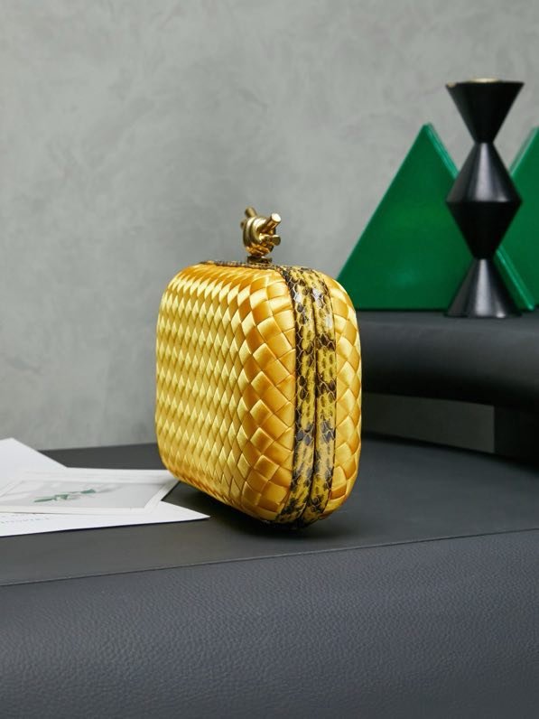 Сумка клатч Knot 20 см (отделка из змеиной кожи) фото 6