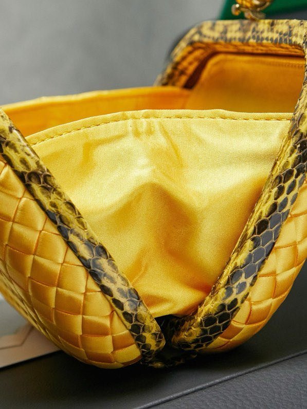 Сумка клатч Knot 20 см (отделка из змеиной кожи) фото 7