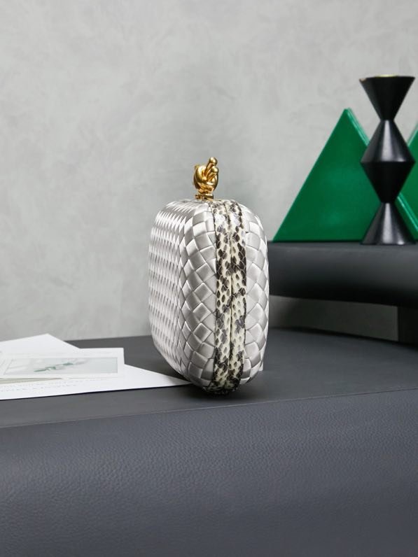 Сумка клатч Knot 20 см (отделка из змеиной кожи) фото 8