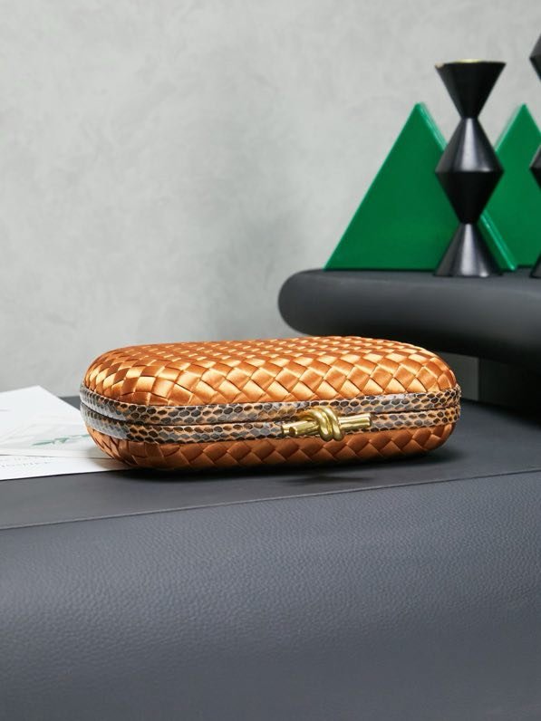 Сумка клатч Knot 20 см (отделка из змеиной кожи) фото 8