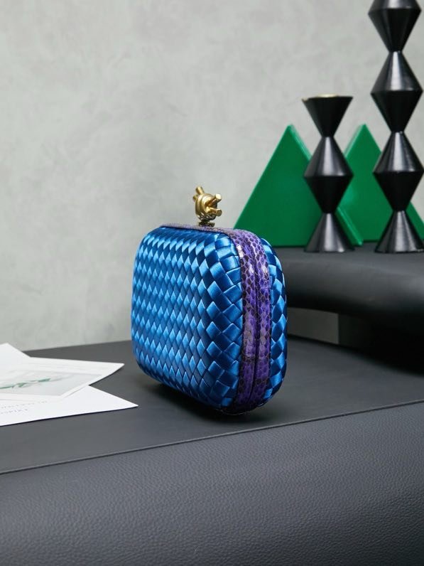 Сумка клатч Knot 20 см (отделка из змеиной кожи) фото 8