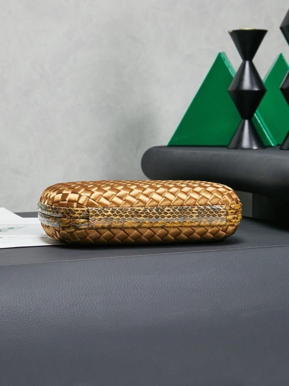 Сумка клатч Knot 20 см (отделка из змеиной кожи) фото 9