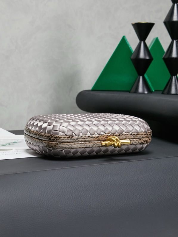 Сумка клатч Knot 20 см (отделка из змеиной кожи) фото 9