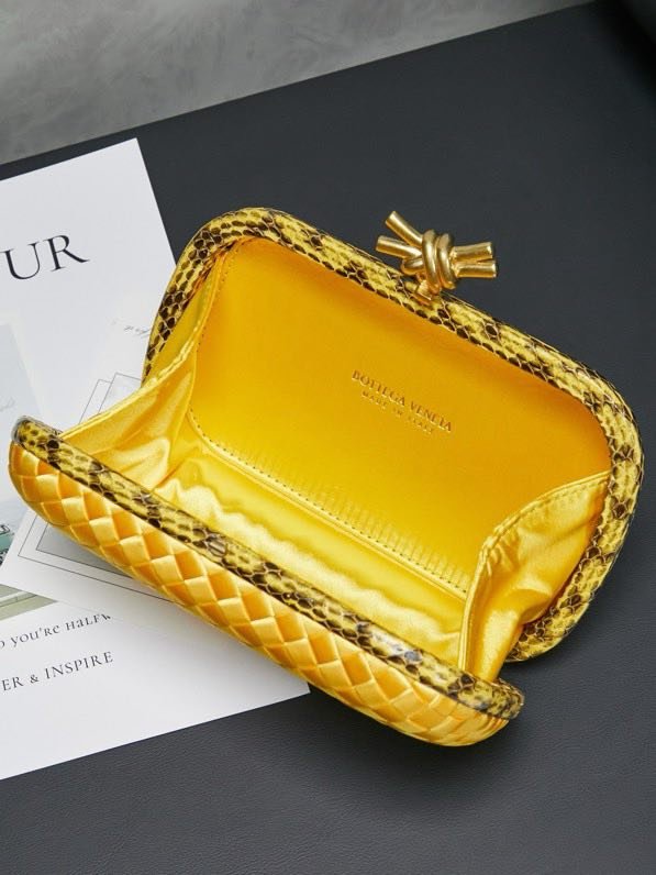 Сумка клатч Knot 20 см (отделка из змеиной кожи) фото 9