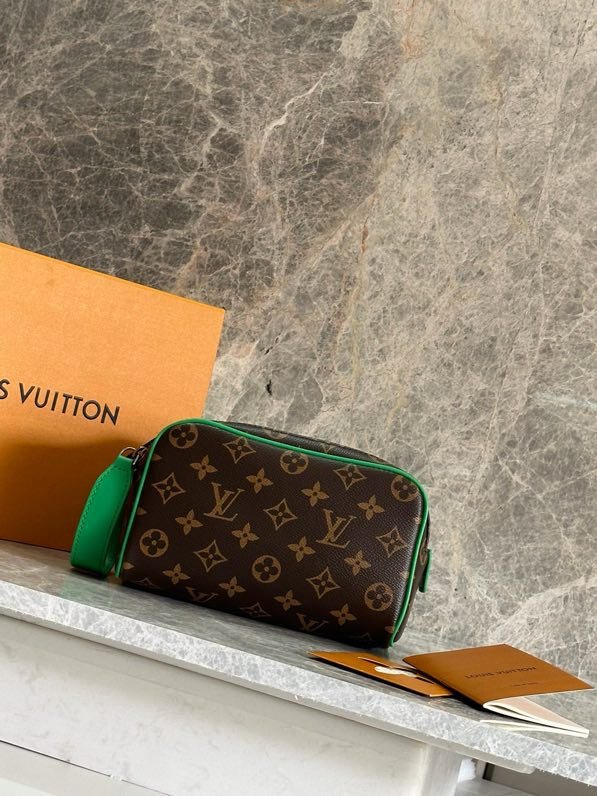 Сумка косметичка Dopp Kit 18 фото 7