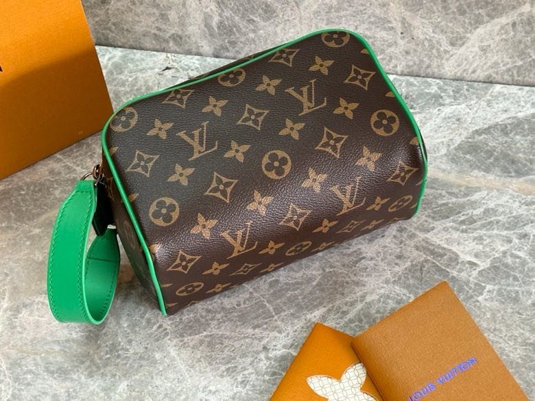 Сумка косметичка Dopp Kit 18 фото 9