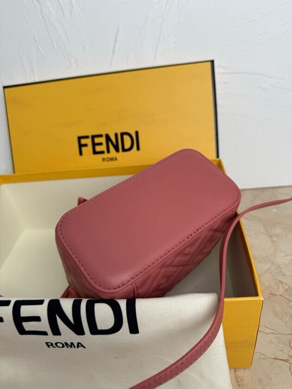 Сумка косметичка FENDI Vanity фото 8