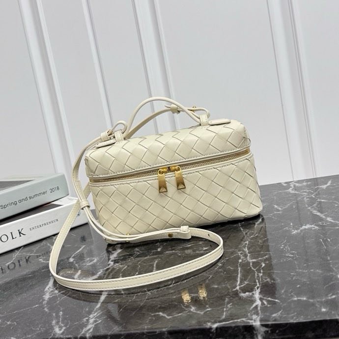 Сумка косметичка кожаная Bang Bang 22 см