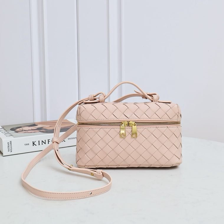 Сумка косметичка кожаная Bang Bang 22 см