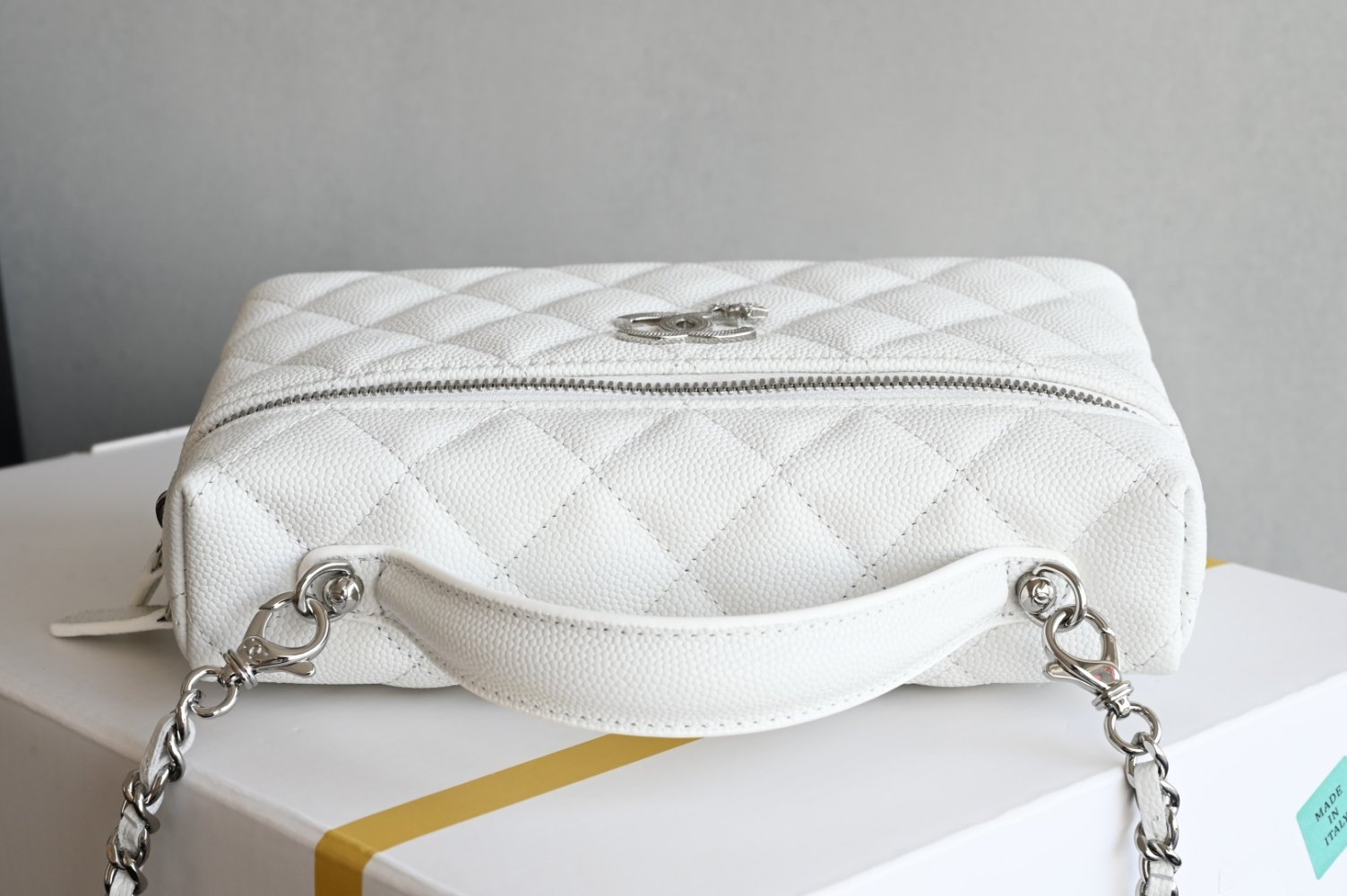 Сумка косметичка кожаная Chanel 25B 19 см фото 5