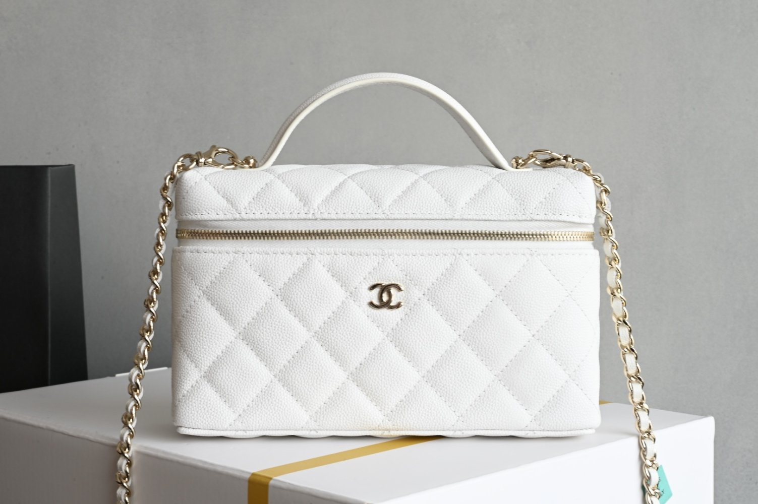 Сумка косметичка шкіряна Chanel 25C 19 см