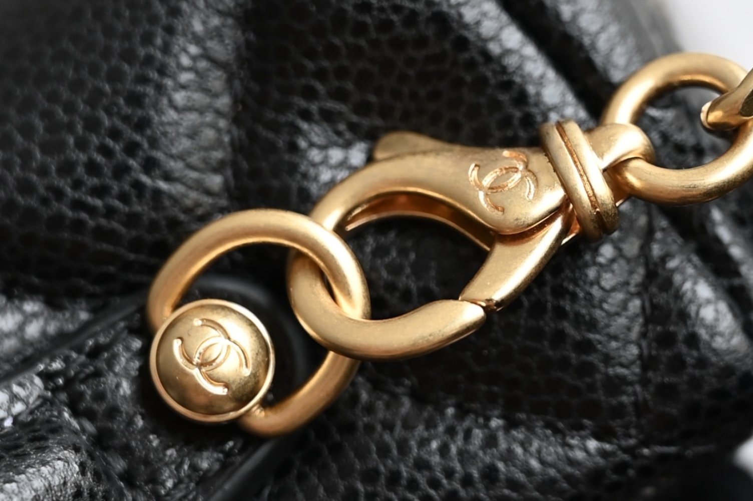 Сумка косметичка кожаная Chanel 25P 19 см фото 7