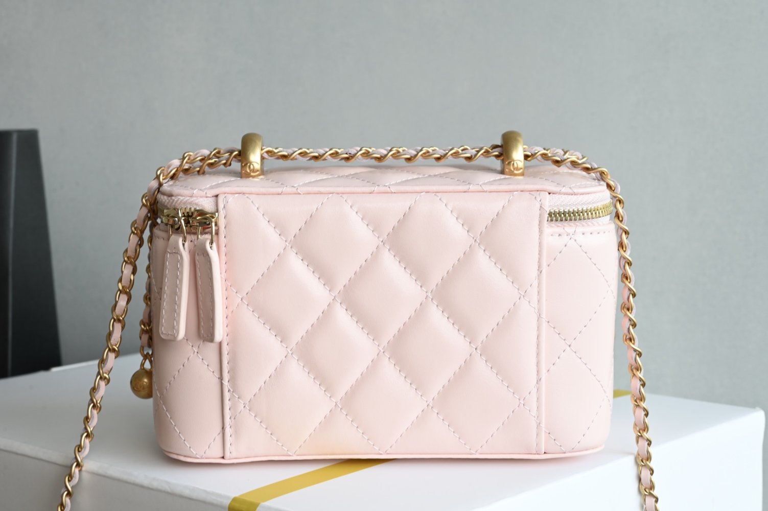 Сумка косметичка кожаная Chanel 25S 17 см фото 2