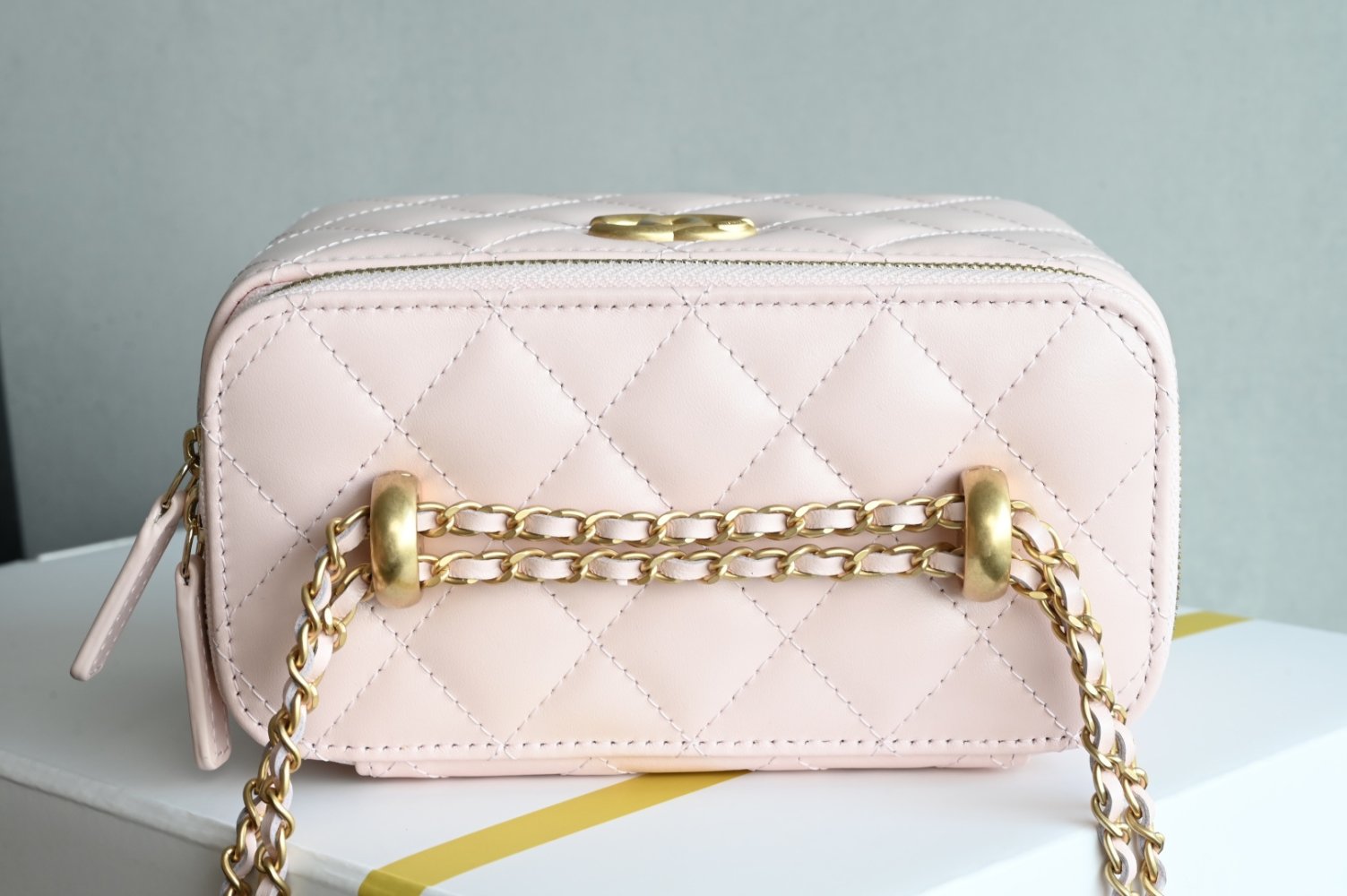 Сумка косметичка кожаная Chanel 25S 17 см фото 5