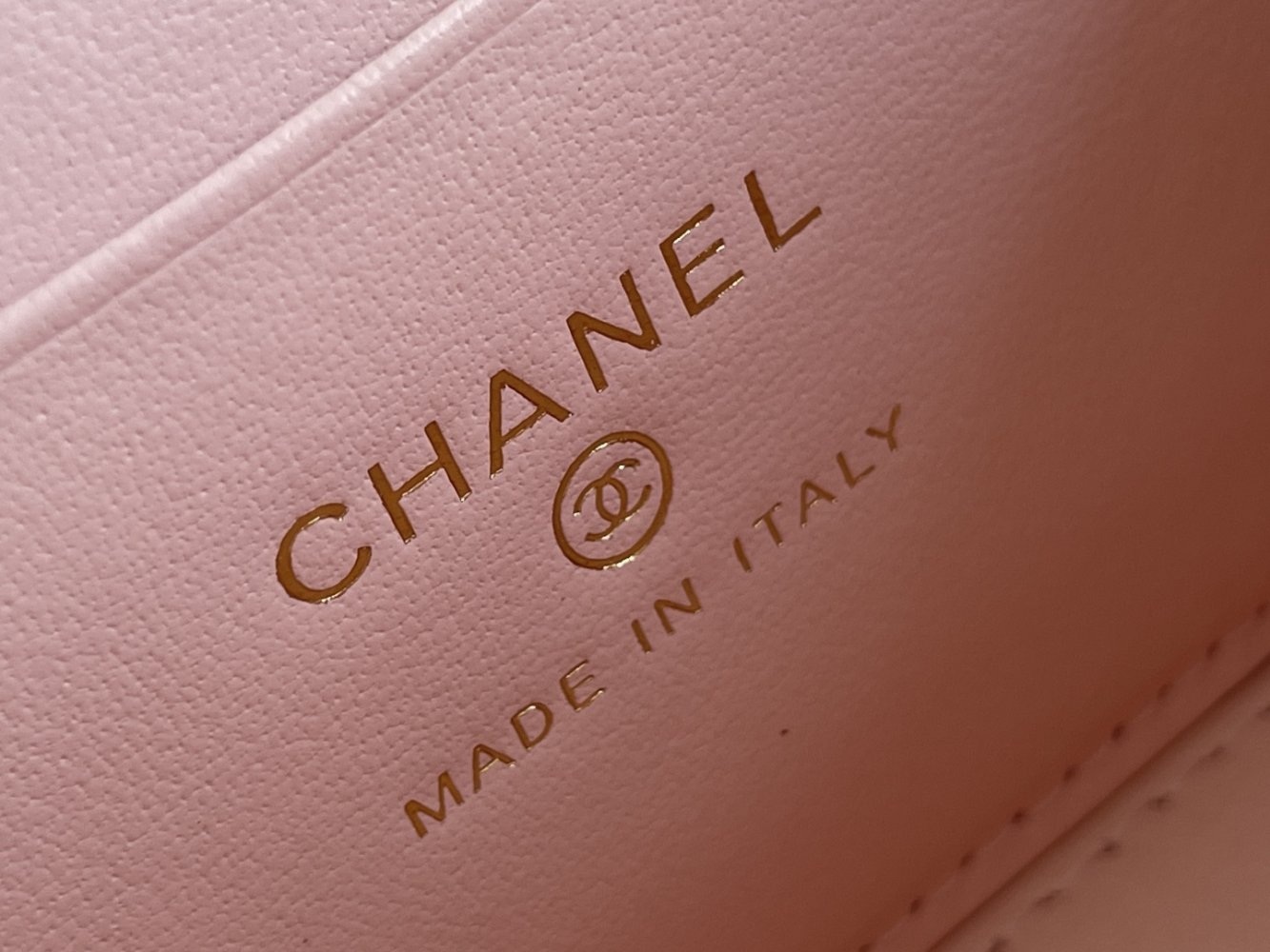 Сумка косметичка кожаная Chanel 25S 17 см фото 9