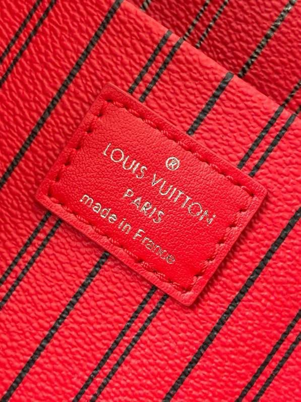 A bag beautician M12671 Red Book Nice BB 24 cm фото 7