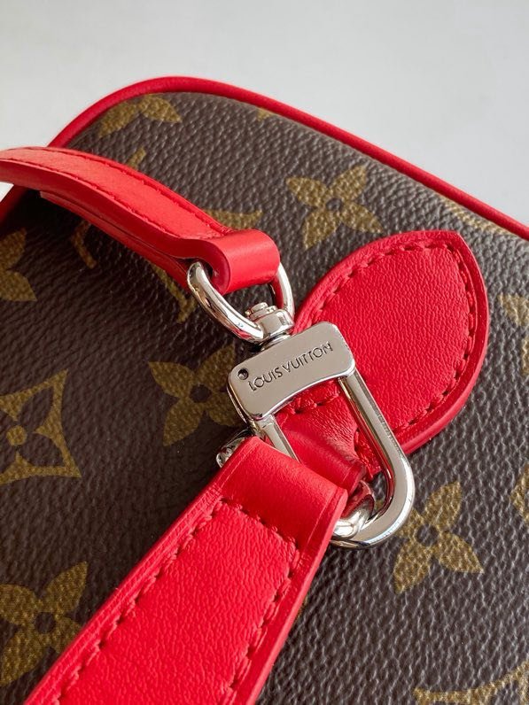 A bag beautician M12671 Red Book Nice BB 24 cm фото 9