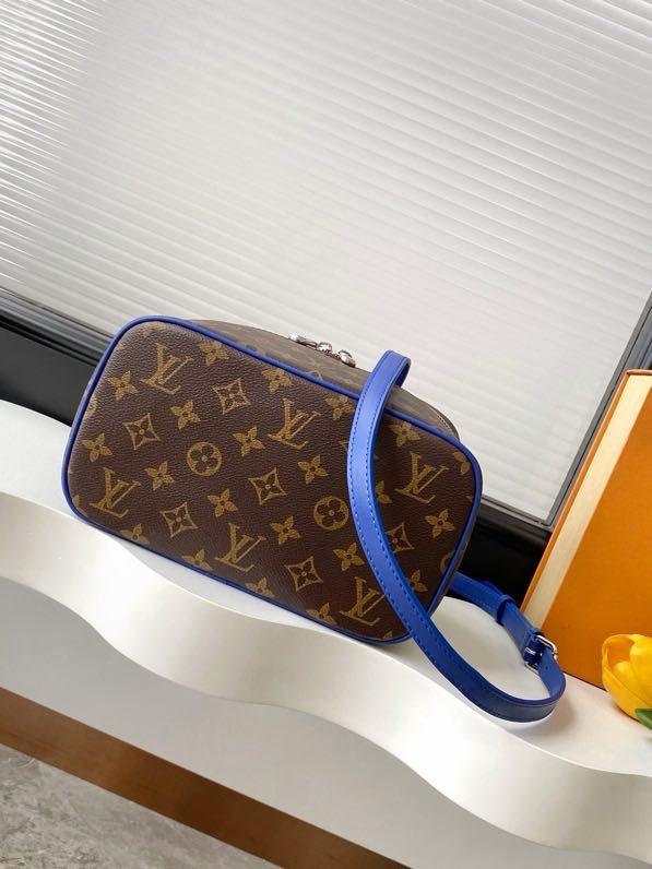 Сумка косметичка Nice BB 24 см фото 3