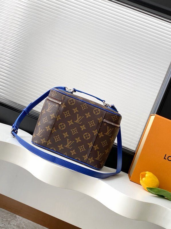 Сумка косметичка Nice BB 24 см фото 6