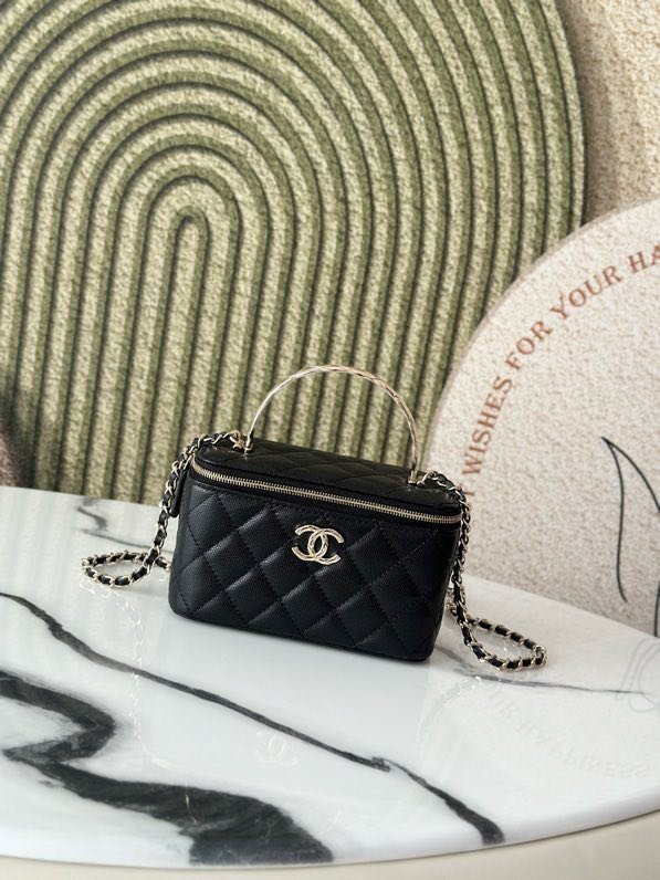 Сумка косметичка в стиле Coco Crush кожаная 17 см