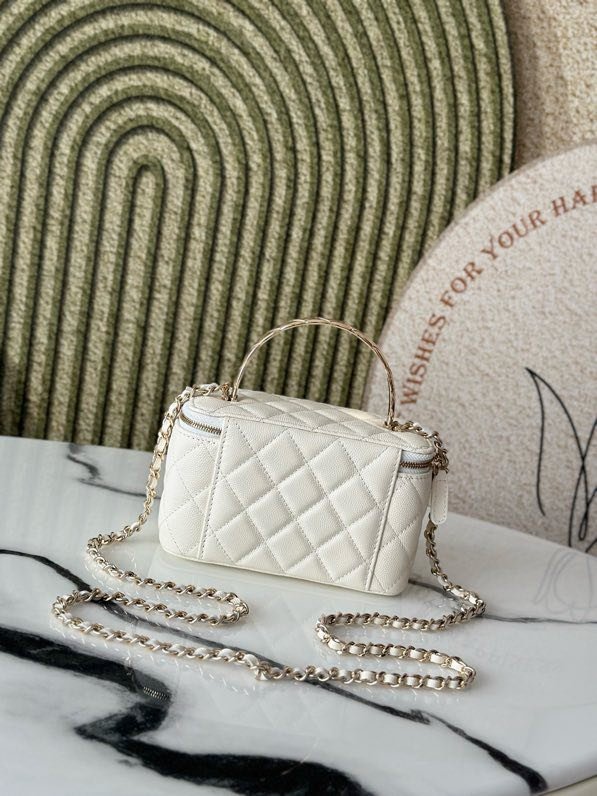 Сумка косметичка в стиле Coco Crush кожаная 17 см фото 3