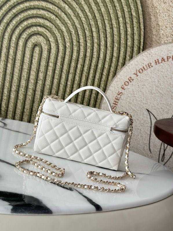 Сумка косметичка в стиле Coco Crush кожаная 17 см фото 4