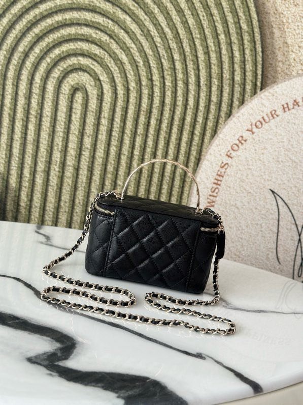 Сумка косметичка в стиле Coco Crush кожаная 17 см фото 7