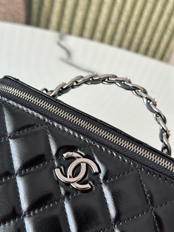 A bag beautician at style Coco Crush leather 17 cm фото 8