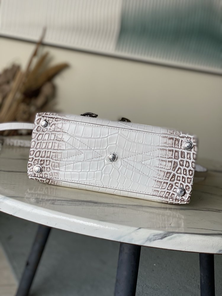 Сумка кожана Rose des Vents 27 см фото 4