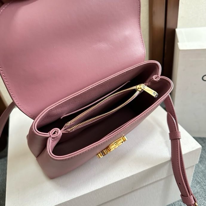 A bag leather Arc de Triomphe Kelly 20 cm фото 7